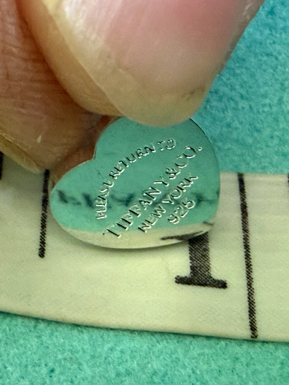 Tiffany and co mini heart earrings - Picture 14 of 14
